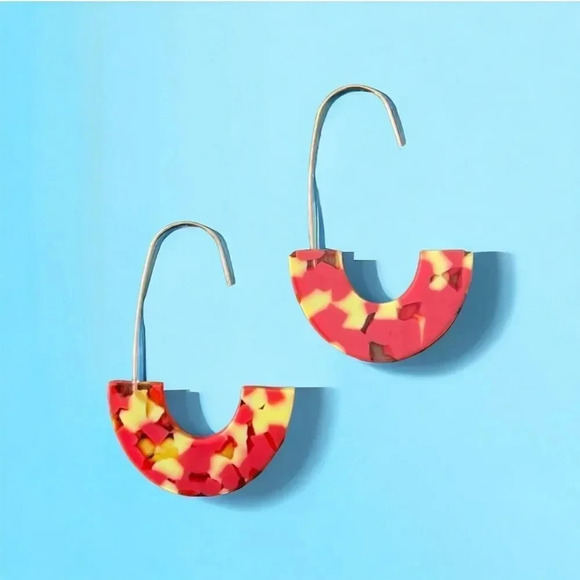 Maryn Resin Crescent Hoop Earrings in Chili Pepper - Picture 1 of 6